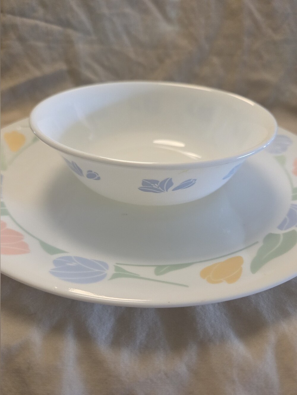 Set Vintage Corelle Corning Dinner Plate, Cereal Bowl Friendship Tulips Pattern